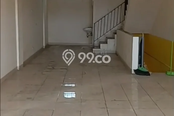 For Rent Ruko di , Luas 150m2m², Area Bisnis For Rent Ruko di , Luas 150m2m², Area Bisnis