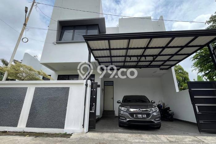 Dijual Hunian Rumah Terawat 3 KT di Ciwaruga, Bandung Dijual Hunian Rumah Terawat 3 KT di Ciwaruga, Bandung