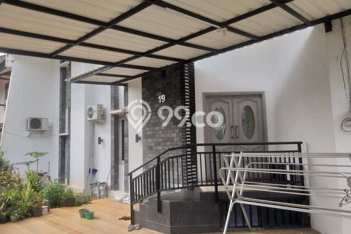 Ready to Use! Premium House LT 208m2 Desain Modern di Pulomas Ready to Use! Premium House LT 208m2 Desain Modern di Pulomas
