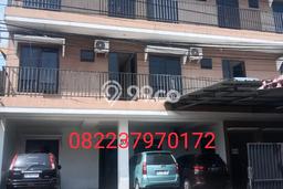 Hunian Mewah Dijual LT 440m2 di Johar Baru, Jakarta Pusat Hunian Mewah Dijual LT 440m2 di Johar Baru, Jakarta Pusat