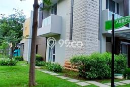 Lokasi strategis! Rumah siap huni disewakan di Cakung LB 170m2 Lokasi strategis! Rumah siap huni disewakan di Cakung LB 170m2