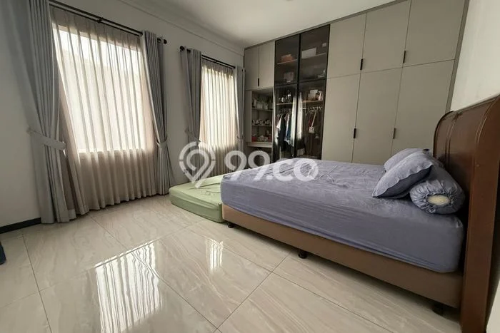 Dijual Rumah Premium dengan Fasilitas Sekitar Komplit di BSD, Tangerang Selatan Dijual Rumah Premium dengan Fasilitas Sekitar Komplit di BSD, Tangerang Selatan
