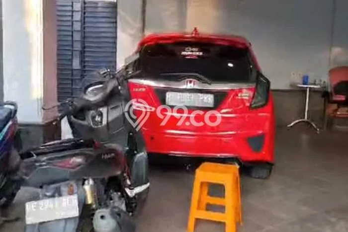 Dijual Rumah Kost di Kemanggisan, Jakarta Barat, 56 KT, 56 KM, Bangunan 1363m2 Dijual Rumah Kost di Kemanggisan, Jakarta Barat, 56 KT, 56 KM, Bangunan 1363m2