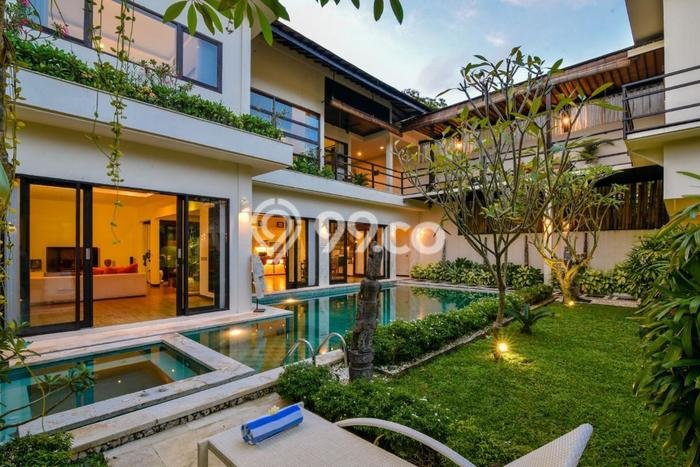Vila Kawasan Denpasar Selatan, Luas 405m2m², Akses ke berbagai fasilitas umum Vila Kawasan Denpasar Selatan, Luas 405m2m², Akses ke berbagai fasilitas umum