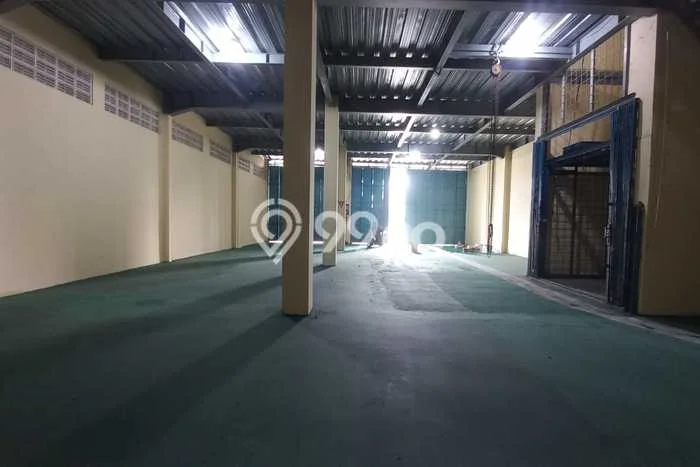 Gudang untuk disewa di Bekasi Timur punya LT 372m2 & LB 576m2 harga sewa kompetitif Gudang untuk disewa di Bekasi Timur punya LT 372m2 & LB 576m2 harga sewa kompetitif