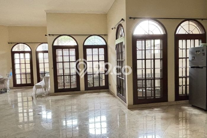 Hunian Mewah LB 365m2 Siap Pakai Desain Elegan di Kuningan, Jakarta Selatan Hunian Mewah LB 365m2 Siap Pakai Desain Elegan di Kuningan, Jakarta Selatan