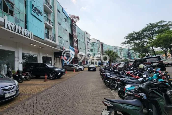 Ruko untuk Disewa di Pusat Tangerang Luas Bangunan 261m2 Ruko untuk Disewa di Pusat Tangerang Luas Bangunan 261m2