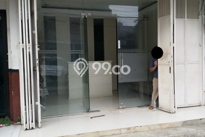 Ruko Dijual di Cimanggis Depok dengan Luas Bangunan 180m2 Ruko Dijual di Cimanggis Depok dengan Luas Bangunan 180m2