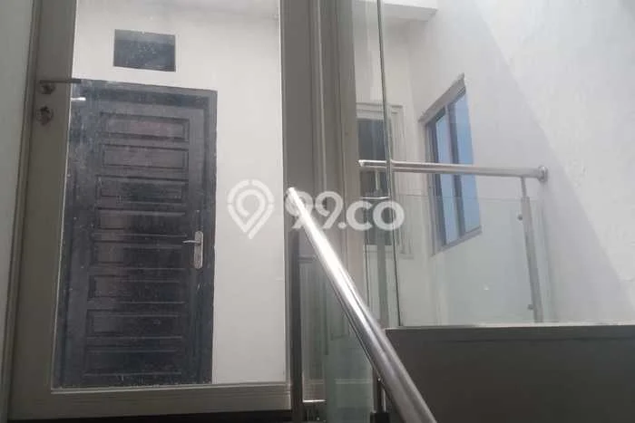 Disewakan! Rumah 7 Kamar Tidur &
5 Kamar Mandi di Legenda Wisata, Bogor Disewakan! Rumah 7 Kamar Tidur &
5 Kamar Mandi di Legenda Wisata, Bogor