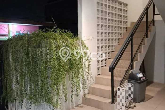 Rumah Kost Dijual di Cikarang Utara, Bekasi, 17 KT, 16 KM, Bangunan 310m2 Rumah Kost Dijual di Cikarang Utara, Bekasi, 17 KT, 16 KM, Bangunan 310m2
