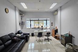 Unit Komersial Disewakan di Jakarta Barat Area Strategis Harga Kompetitif Unit Komersial Disewakan di Jakarta Barat Area Strategis Harga Kompetitif