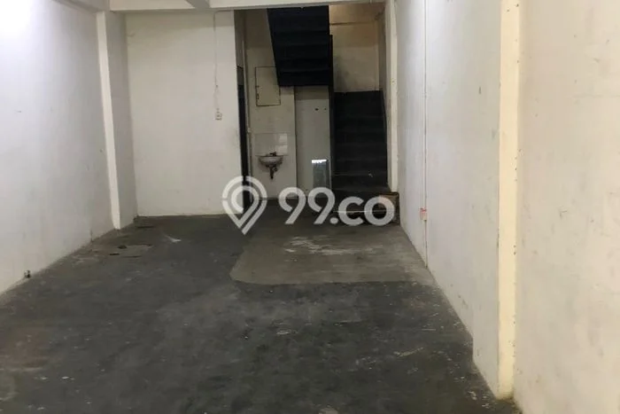 Unit Ruko Dijual di Jakarta Barat LT 72m2 & LB 288m2 Unit Ruko Dijual di Jakarta Barat LT 72m2 & LB 288m2
