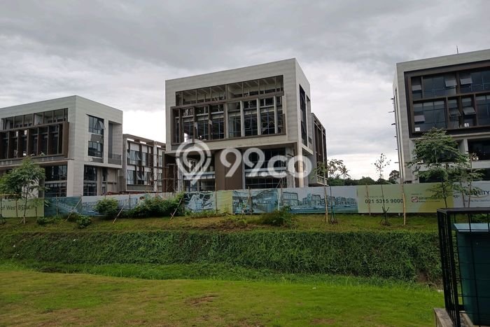 Unit Ruko Paling Strategis di BSD Tangerang Selatan dengan LB 72m2 Unit Ruko Paling Strategis di BSD Tangerang Selatan dengan LB 72m2