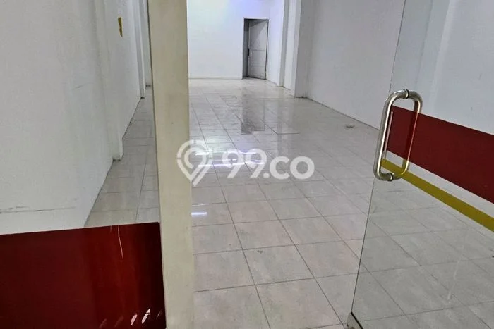 Ruko Dijual di Prime Area Tangerang Selatan Luas 185m2 Ruko Dijual di Prime Area Tangerang Selatan Luas 185m2