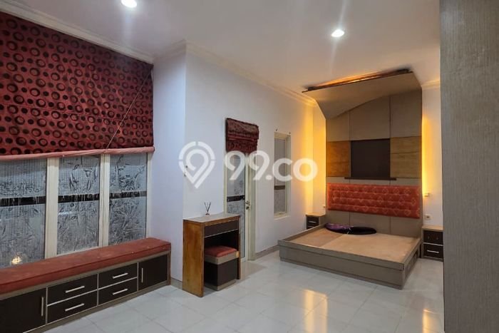 Jual Rumah Strategis Bagus Punya 3 KT di BSD Tangerang Selatan SHM Jual Rumah Strategis Bagus Punya 3 KT di BSD Tangerang Selatan SHM