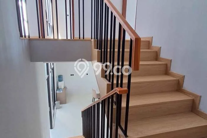 Rumah Strategis Modern Lb 135m2 di Depok, Sleman Rumah Strategis Modern Lb 135m2 di Depok, Sleman
