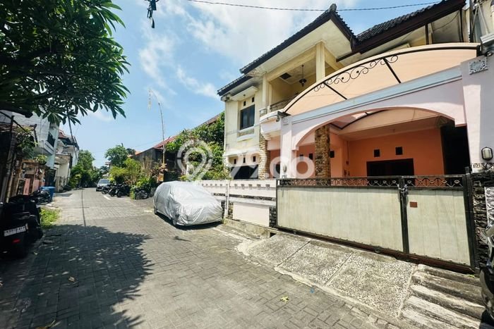 Jual Rumah Minimalis Bagus Punya 4 KT di Denpasar Barat Denpasar SHM Jual Rumah Minimalis Bagus Punya 4 KT di Denpasar Barat Denpasar SHM