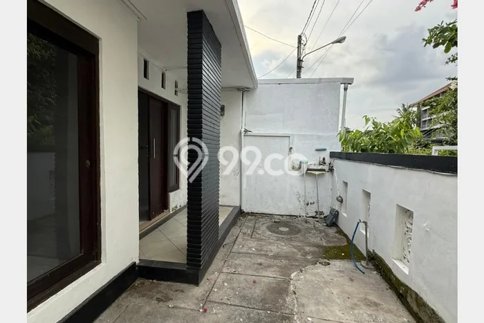 Jual Rumah Modern 2 KT di Seminyak, Badung Jual Rumah Modern 2 KT di Seminyak, Badung