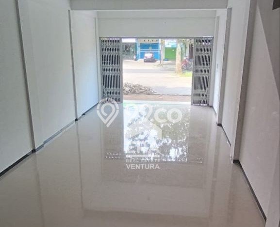 Ruko Dijual di Prime Area Malang Luas 160m2 Ruko Dijual di Prime Area Malang Luas 160m2