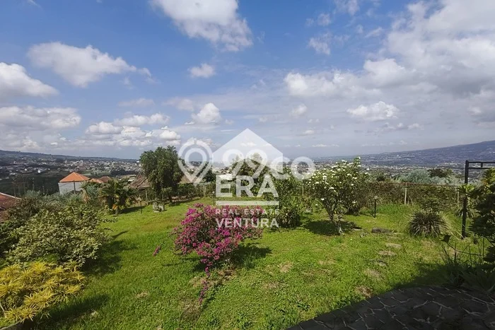 Vila di Dau, Ukuran 2243m2m², Akses ke berbagai keperluan Vila di Dau, Ukuran 2243m2m², Akses ke berbagai keperluan