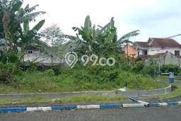 Tanah di Blimbing, Luas 590m2m², Dekat Jalan Raya Tanah di Blimbing, Luas 590m2m², Dekat Jalan Raya