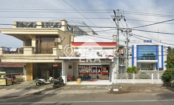 AREA PREMIUM! Ruko di Kepanjen, Luas 200m2m², Area Strategis AREA PREMIUM! Ruko di Kepanjen, Luas 200m2m², Area Strategis