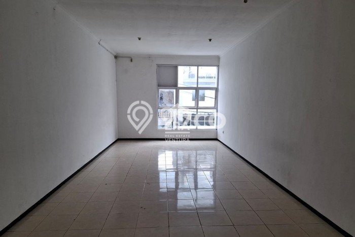 FOR RENT! Ruko di Soekarno Hatta Cocok untuk Bisnis 128m2 FOR RENT! Ruko di Soekarno Hatta Cocok untuk Bisnis 128m2