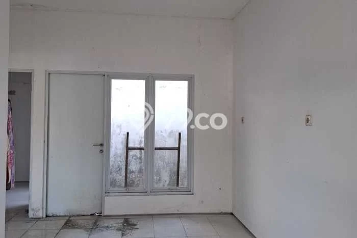Rumah kawasan Surabaya Kota, Dekat Mall, 2 KT Rumah kawasan Surabaya Kota, Dekat Mall, 2 KT