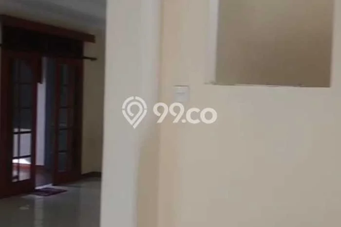 Disewakan! Rumah 4 Kamar Tidur &
3 Kamar Mandi di Tanjung Barat, Jakarta Selatan Disewakan! Rumah 4 Kamar Tidur &
3 Kamar Mandi di Tanjung Barat, Jakarta Selatan