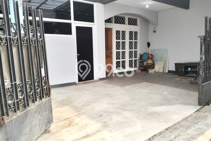 Disewakan Segera Rumah Kondisi Bagus di Kawasan Mampang Prapatan, Jakarta Selatan Disewakan Segera Rumah Kondisi Bagus di Kawasan Mampang Prapatan, Jakarta Selatan
