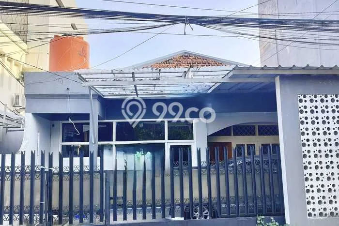Disewakan Segera Rumah Kondisi Bagus di Kawasan Mampang Prapatan, Jakarta Selatan Disewakan Segera Rumah Kondisi Bagus di Kawasan Mampang Prapatan, Jakarta Selatan
