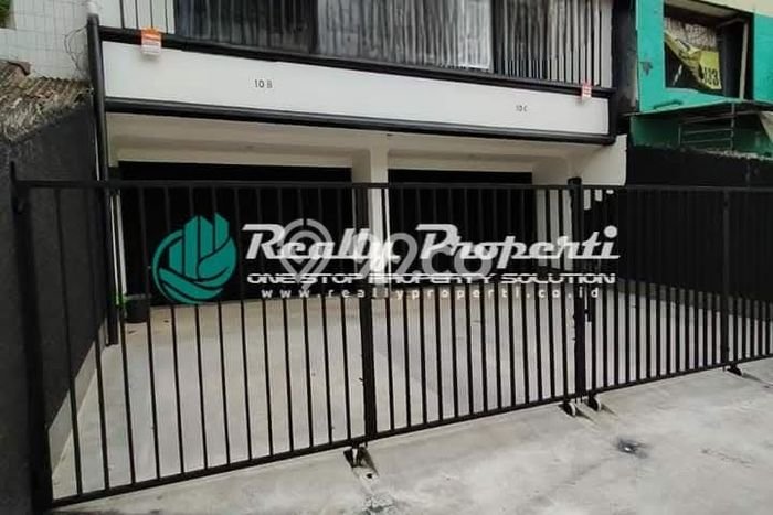 Area Strategis! Disewakan Ruko Lokasi Duren Sawit, Jakarta Timur Cocok untuk Bisnis Area Strategis! Disewakan Ruko Lokasi Duren Sawit, Jakarta Timur Cocok untuk Bisnis