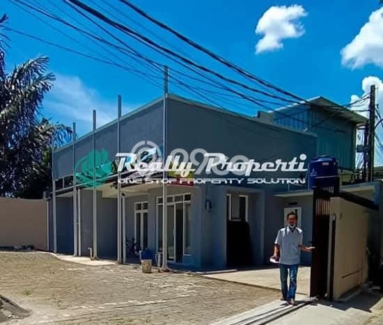 Unit Komersial Paling Strategis di Cipayung Jakarta Timur dengan LB 150m2 Unit Komersial Paling Strategis di Cipayung Jakarta Timur dengan LB 150m2