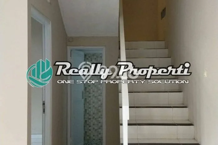 Rumah Disewakan Bekasi LT 81m2 LB 121m2 Area Jatimakmur Rumah Disewakan Bekasi LT 81m2 LB 121m2 Area Jatimakmur