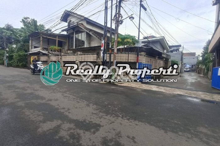 Disewakan! Rumah 3 Kamar Tidur &
3 Kamar Mandi di Jatiwaringin, Bekasi Disewakan! Rumah 3 Kamar Tidur &
3 Kamar Mandi di Jatiwaringin, Bekasi