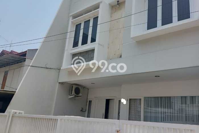 Siap Huni Rumah Mewah 4 Kamar di Kelapa Gading Dekat ke Mana Saja Siap Huni Rumah Mewah 4 Kamar di Kelapa Gading Dekat ke Mana Saja