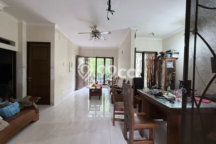 Rumah Minimalis 3 KT di Harapan Indah Bekasi Semi Furnished Rumah Minimalis 3 KT di Harapan Indah Bekasi Semi Furnished