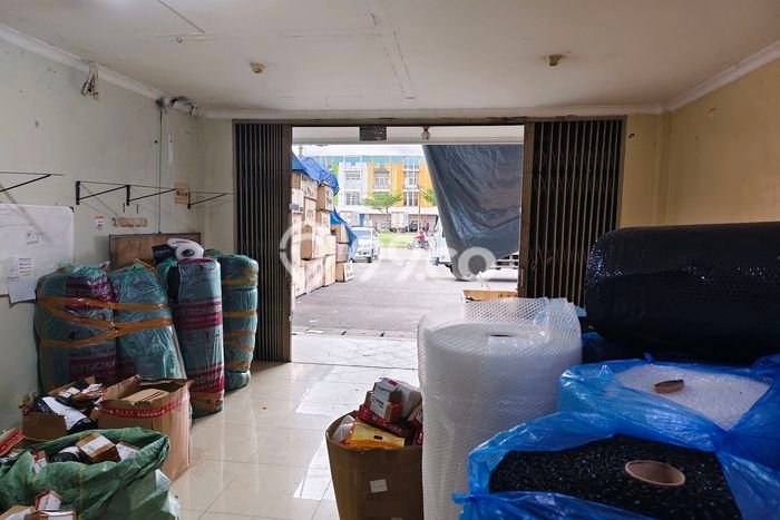 Disewakan Ruko di Pusat Kota Bekasi Ramai Strategis Disewakan Ruko di Pusat Kota Bekasi Ramai Strategis