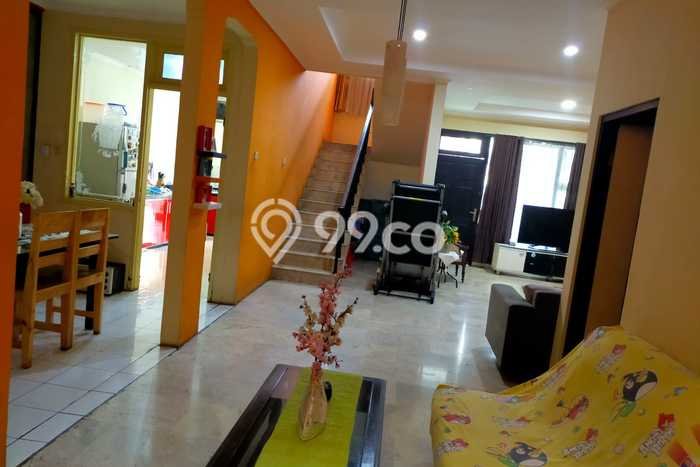 Hunian Mewah LB 200m2 Siap Huni Desain Elegan di Penggilingan, Jakarta Timur Hunian Mewah LB 200m2 Siap Huni Desain Elegan di Penggilingan, Jakarta Timur