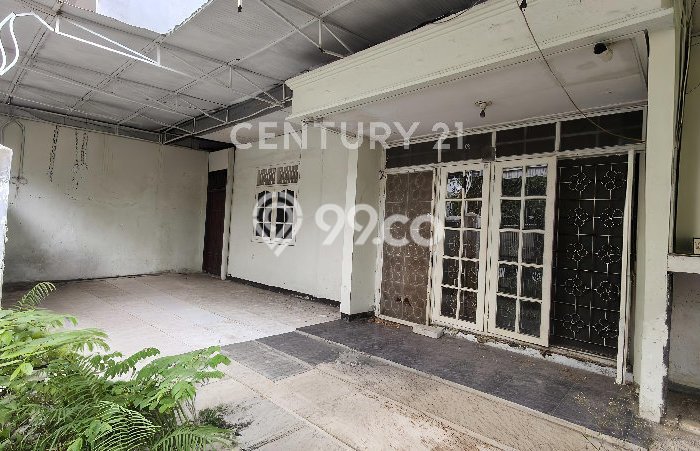 Ready to Use! Luxury House LT 185m2 Desain Elegan di Pulo Asem Ready to Use! Luxury House LT 185m2 Desain Elegan di Pulo Asem