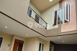 Rumah Luas Asri 3 KT Siap Huni di Lenteng Agung Jakarta Selatan Rumah Luas Asri 3 KT Siap Huni di Lenteng Agung Jakarta Selatan