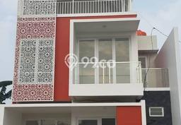 Rumah Luas Asri 3 KT Siap Pakai di Pondok Gede Bekasi Rumah Luas Asri 3 KT Siap Pakai di Pondok Gede Bekasi