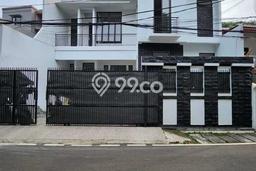 Rumah Luxury Modern Siap Huni di Pejompongan Jakarta Pusat Rumah Luxury Modern Siap Huni di Pejompongan Jakarta Pusat