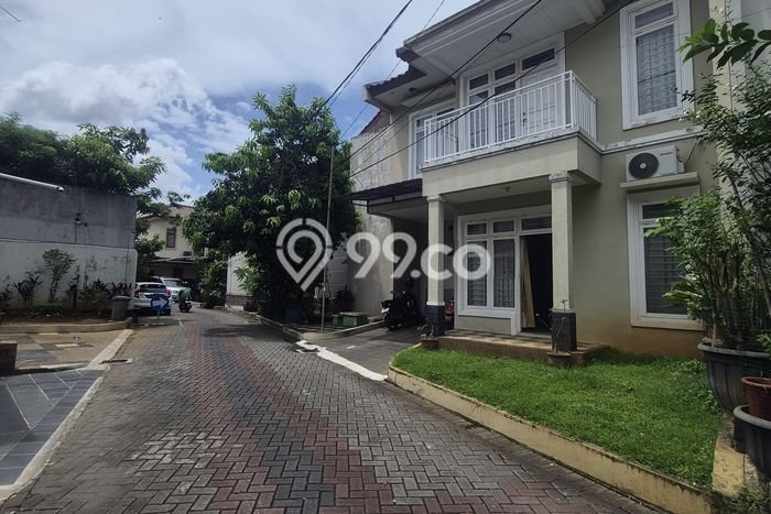 Rumah Modern 4 KT di Jatiwaringin Jakarta Timur Unfurnished Rumah Modern 4 KT di Jatiwaringin Jakarta Timur Unfurnished