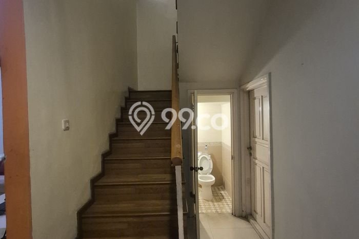Rumah Modern 4 KT di Jatiwaringin Jakarta Timur Unfurnished Rumah Modern 4 KT di Jatiwaringin Jakarta Timur Unfurnished