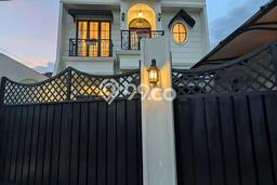 Dijual Rumah Luas Megah Dengan View Eksklusif di Condet, Jakarta Timur Dijual Rumah Luas Megah Dengan View Eksklusif di Condet, Jakarta Timur