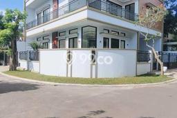 Dijual Rumah Mewah Elegan Dengan View Cantik di BSD Kencana Loka, Tangerang Dijual Rumah Mewah Elegan Dengan View Cantik di BSD Kencana Loka, Tangerang