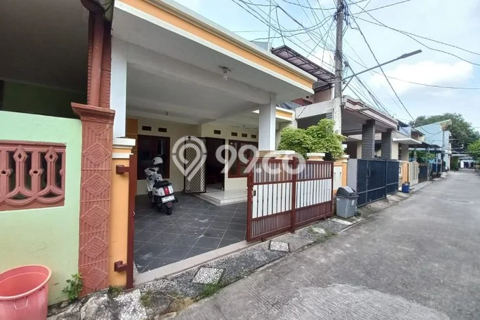 Jual Rumah Bagus Siap Huni LB 95m2 di Bekasi Barat, Bekasi Jual Rumah Bagus Siap Huni LB 95m2 di Bekasi Barat, Bekasi