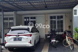 For Sale Rumah 5 Kamar Lokasi Ideal Bagus dan Strategis di Cakung For Sale Rumah 5 Kamar Lokasi Ideal Bagus dan Strategis di Cakung