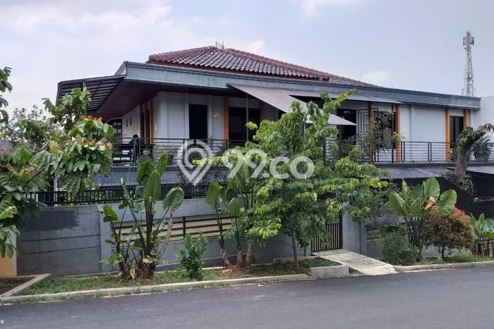 Dijual Rumah Premium dengan Fasilitas Sekitar Lengkap di Duren Sawit, Jakarta Timur Dijual Rumah Premium dengan Fasilitas Sekitar Lengkap di Duren Sawit, Jakarta Timur